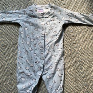 Hanna Anderson footie pajamas size 3-6 month
